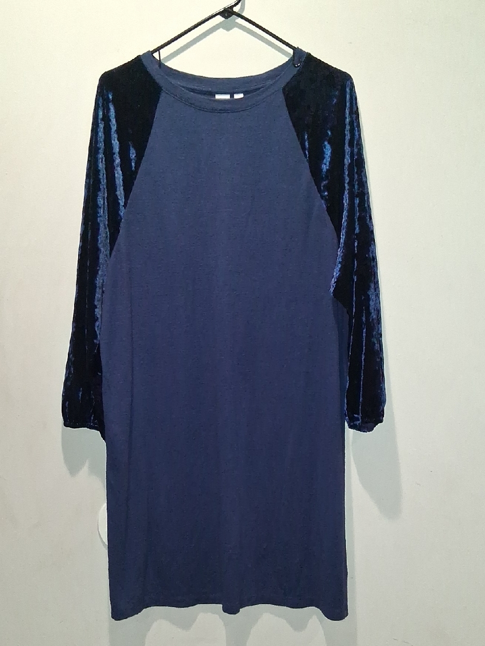 Women’s The Gap Navy Velvet Raglan Sleeve Dress